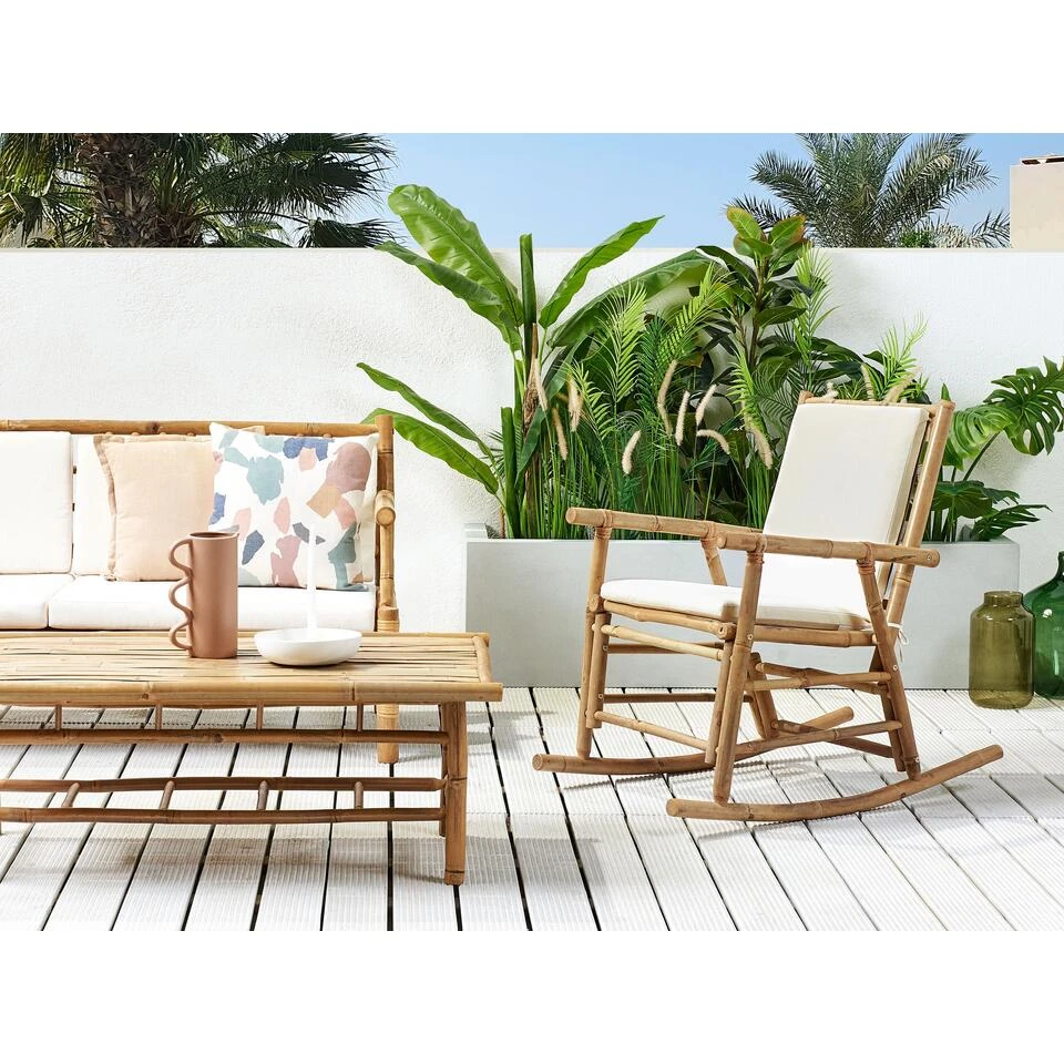 Beliani Schommelstoel FRIGOLE - Lichte Houtkleur Bamboehout 2 Beliani Schommelstoel FRIGOLE - Lichte Houtkleur Bamboehout - Afbeelding 2