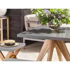 Beliani Eettafel OLBIA - Grijs Vezelcement -Tuinmeubelwinkel c2ec0212ac414a668915cc76e6a139b6
